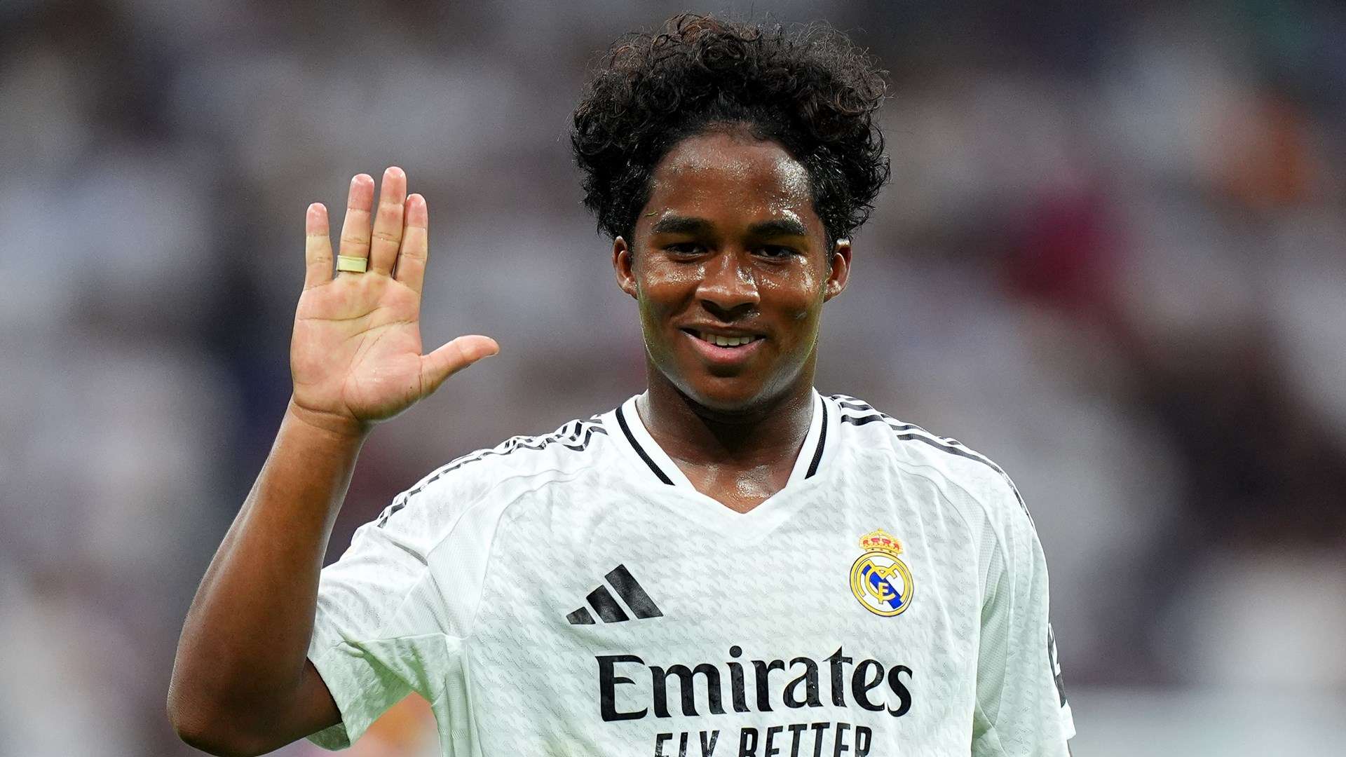 鲜明的对比 鲜明的对比